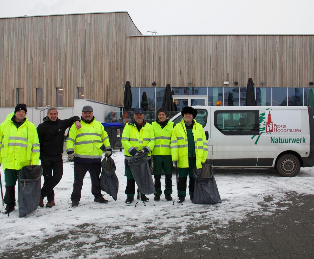 Team Proper Hoogstraten ruimt zwerfvuil op
